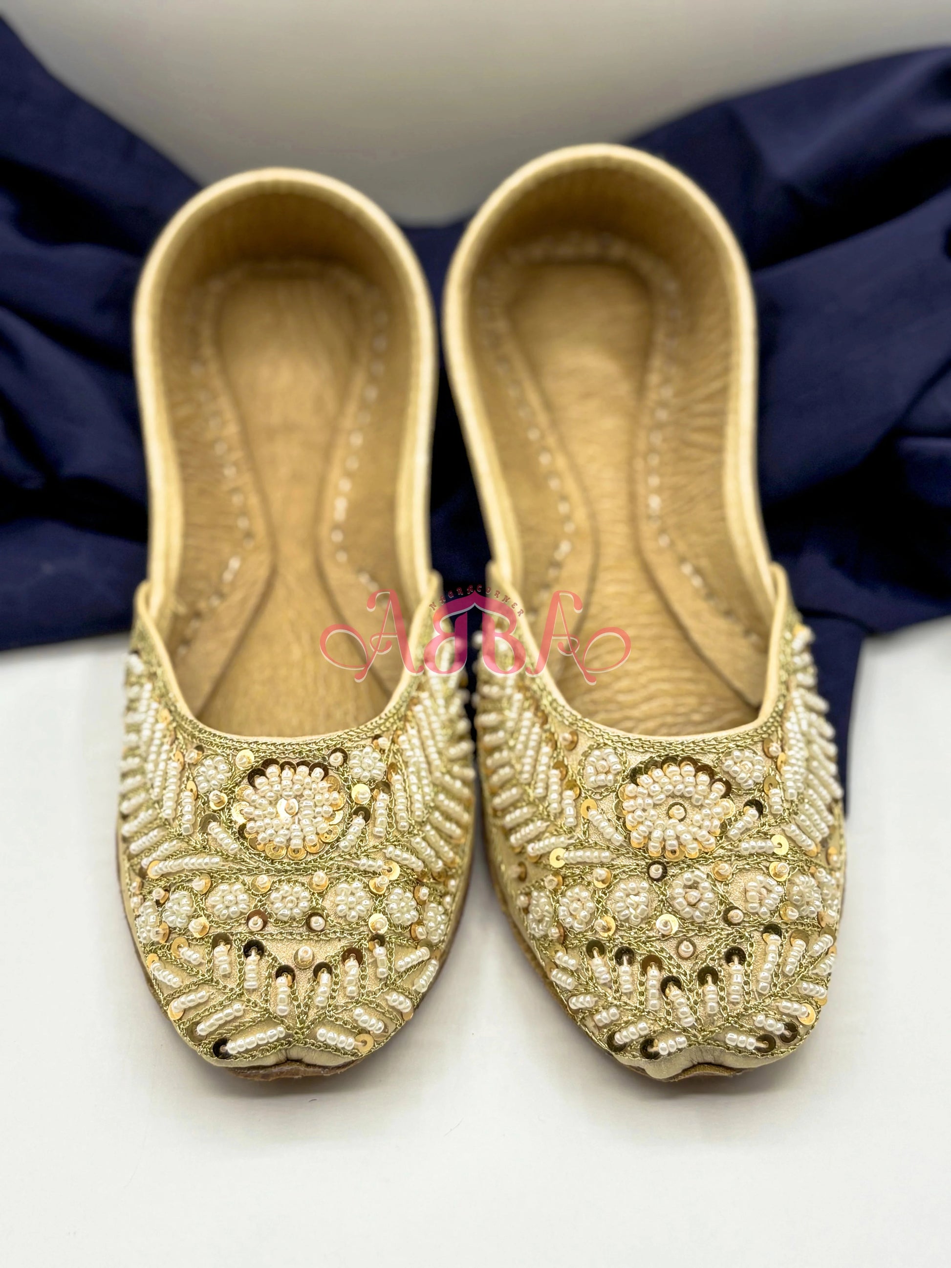Zarqash_Beaded_Khussa_for_Women 8